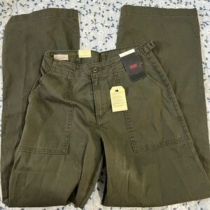 Levi Premium wide leg pants